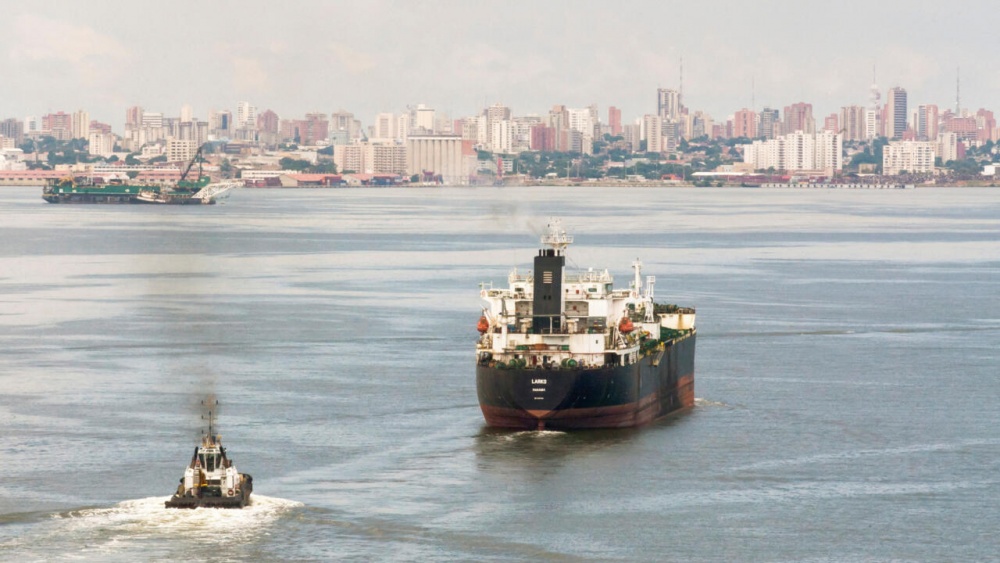 Dầu thô Venezuela bỗng đổi hướng từ châu Á sang Mỹ