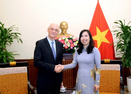Thứ trưởng Bộ Ngoại giao Lê Thị Thu Hằng tiếp Đại sứ Croatia tại Malaysia kiêm nhiệm Việt Nam