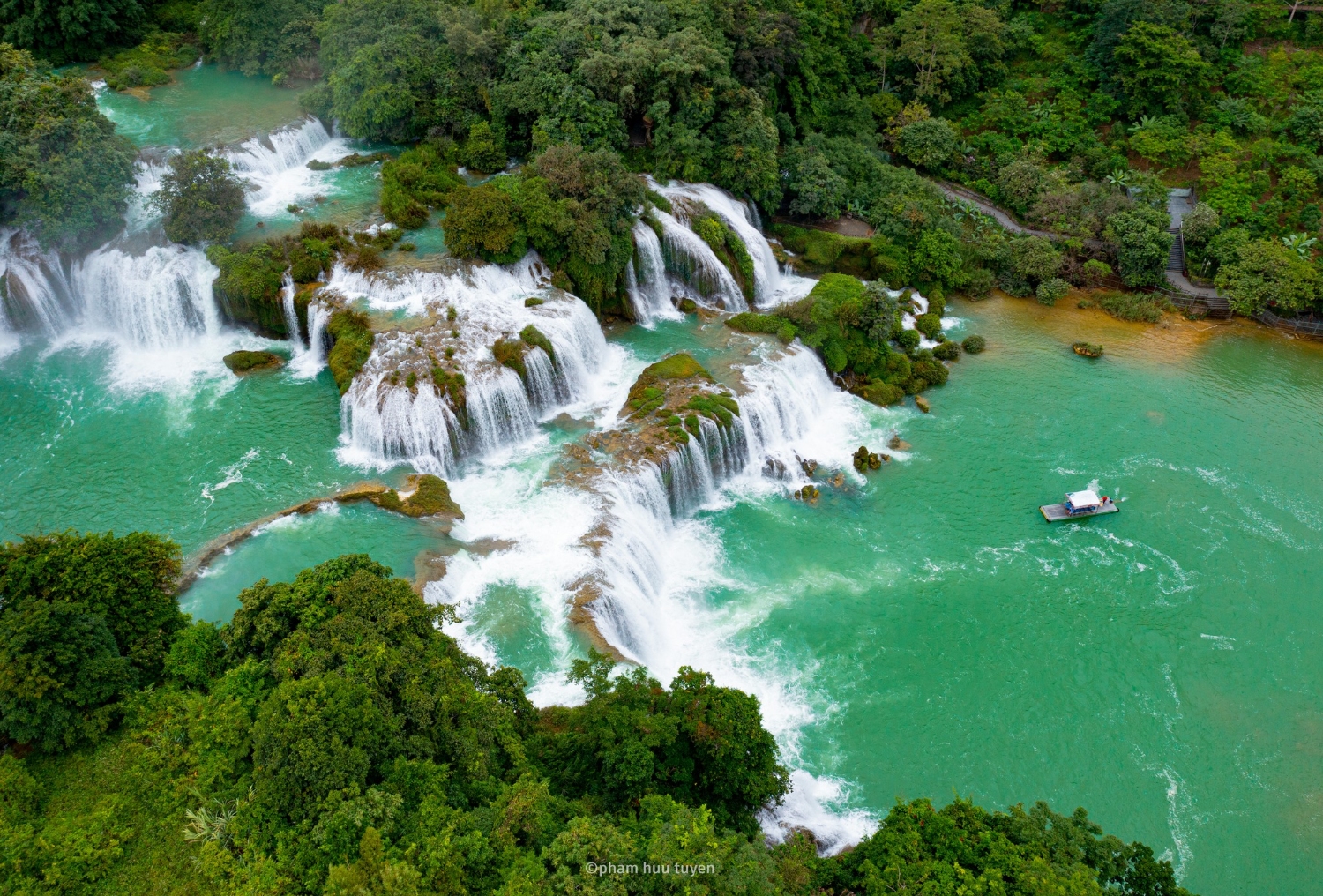 Khai thác tiềm năng Công viên địa chất Toàn cầu UNESCO Non nước Cao Bằng góp phần phát triển du lịch