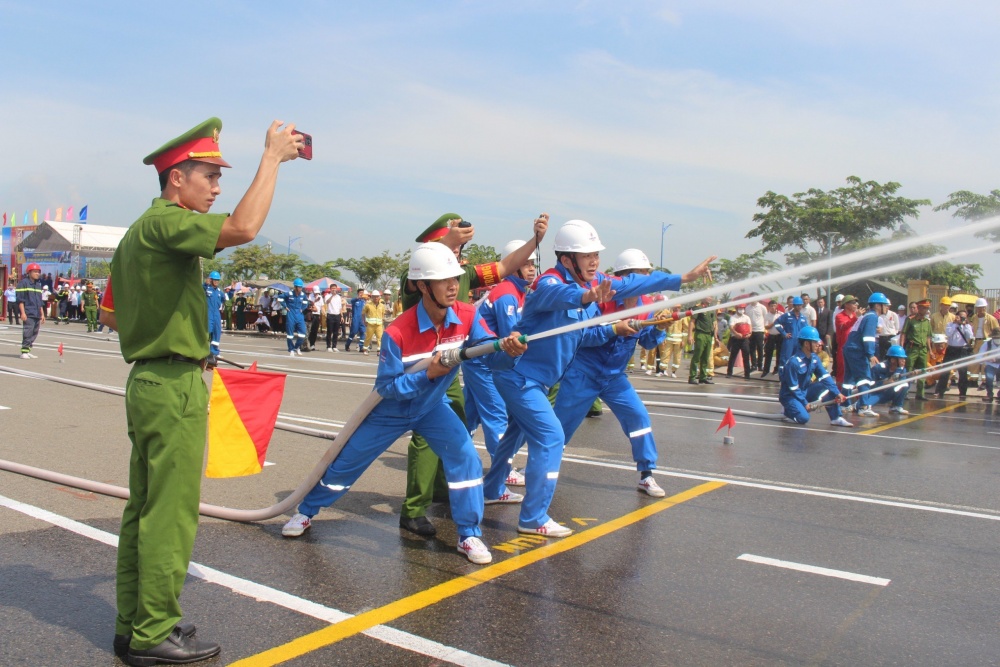 17-NKT-AD-0003: CBNV PVOIL Miền Đông hưởng ứng tham gia Hội thao phòng cháy chữa cháy và cứu nạn cứu hộ tỉnh Bà Rịa - Vũng Tàu ngày 29/9/2023.