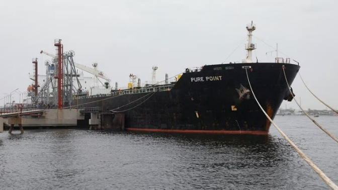 Nga tiếp tục tự nguyện cắt giảm xuất khẩu dầu và sản phẩm dầu cho đến cuối năm