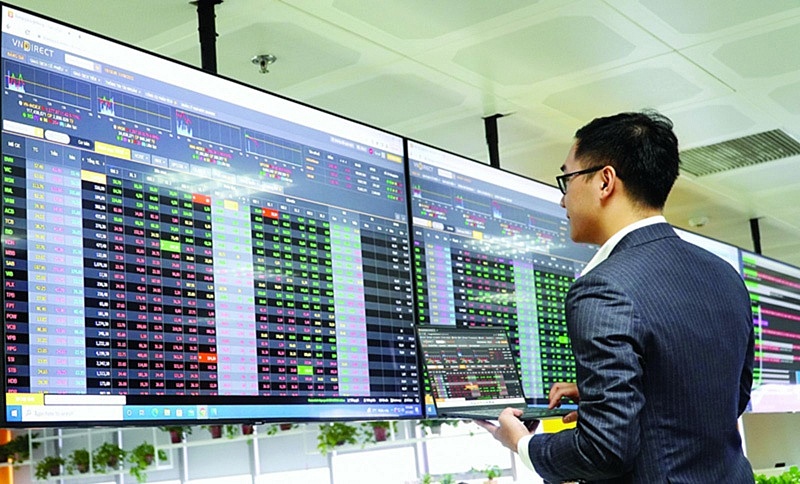 UBCKNN: Nhà đầu tư hãy tin vào thị trường chứng khoán Việt Nam | DIỄN ĐÀN TÀI CHÍNH
