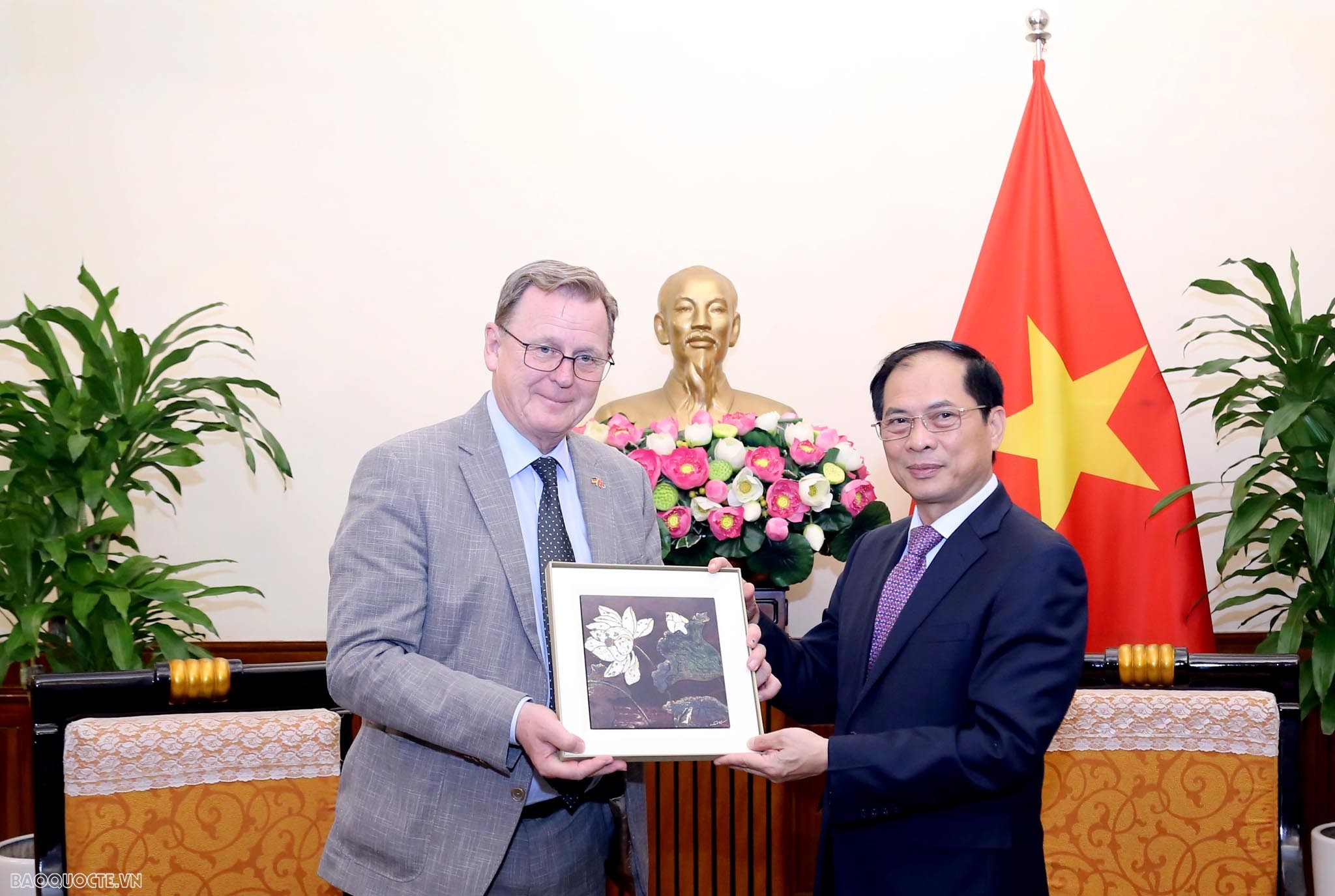 Bộ trưởng Ngoại giao Bùi Thanh Sơn tiếp Thủ hiến bang Thuringia, cùng đoàn doanh nghiệp Đức đang có chuyến thăm và làm việc tại Việt Nam