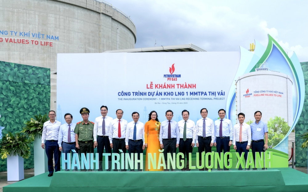 Lãnh đạo Chính phủ và Trung ương chúc mừng sự kiện khánh thành kho LNG đầu tiên của Việt Nam