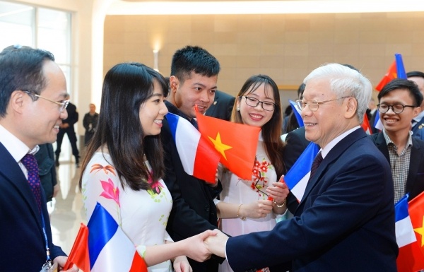 Phát huy nguồn lực của người Việt Nam ở nước ngoài phục vụ phát triển đất nước trong tình hình mới
