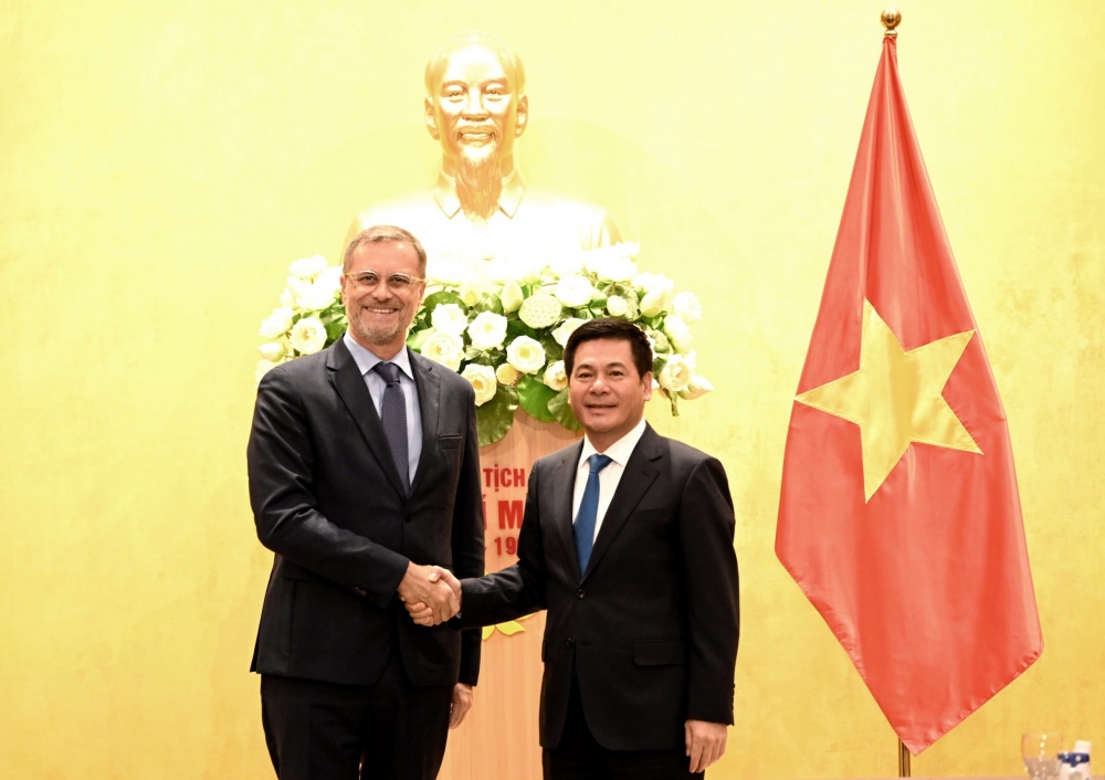Pháp sẽ hỗ trợ Việt Nam hướng tới phát triển bền vững