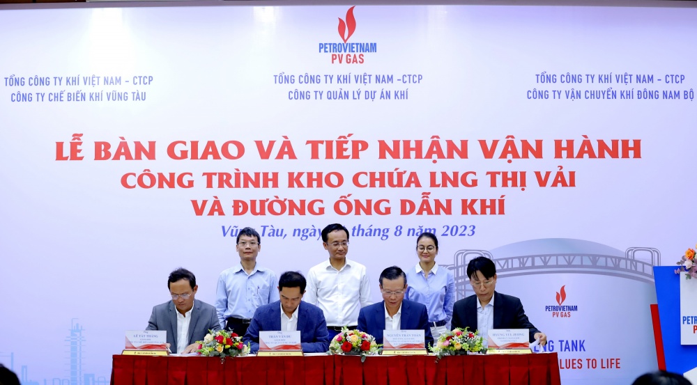 Sau khi hoàn thành thắng lợi công tác chạy thử chuỗi dự án LNG tại Kho cảng PV GAS Vũng Tàu, toàn bộ dự án đã được bàn giao cho bên phối hợp vận hành, đưa công trình vào hoạt động
