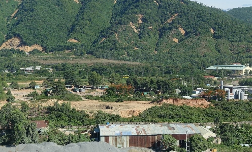 Tin bất động sản ngày 18/11: Đà Nẵng chuyển đổi hơn 43 ha rừng làm khu công nghiệp
