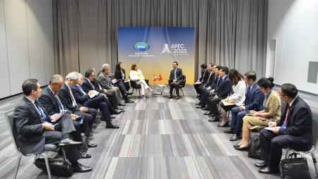 APEC 2023: Chủ tịch nước Võ Văn Thưởng gặp Tổng thống Peru Dina Ercilia Boluarte Zegarra