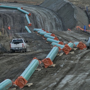 Cả nước Canada chia rẽ vì một dự án đường ống dẫn dầu