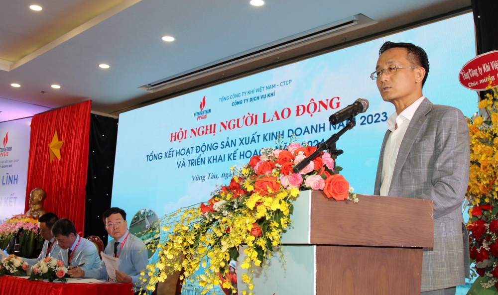 Phó Tổng Giám đốc Trần Nhật Huy chỉ đạo tại Hội nghị.