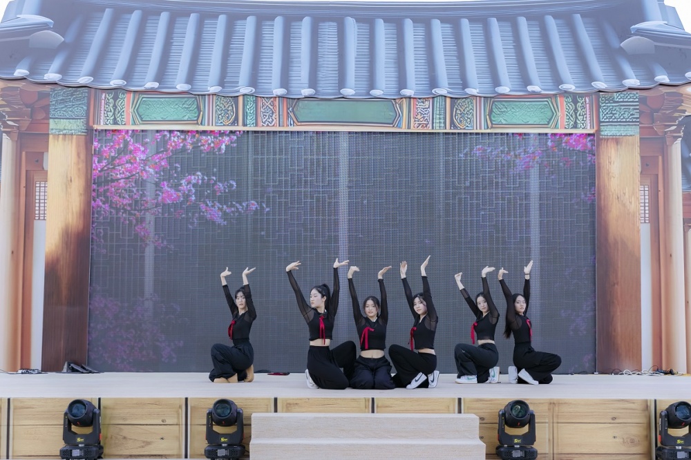 Lễ hội độc đáo dành cho người yêu văn hoá Hàn Quốc “K-Festival In Grand Park”