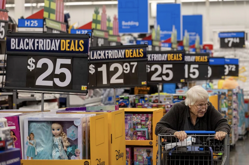 Black Friday nhộn nhịp tại Mỹ, châu Âu Black Friday nhộn nhịp tại Mỹ, châu Âu