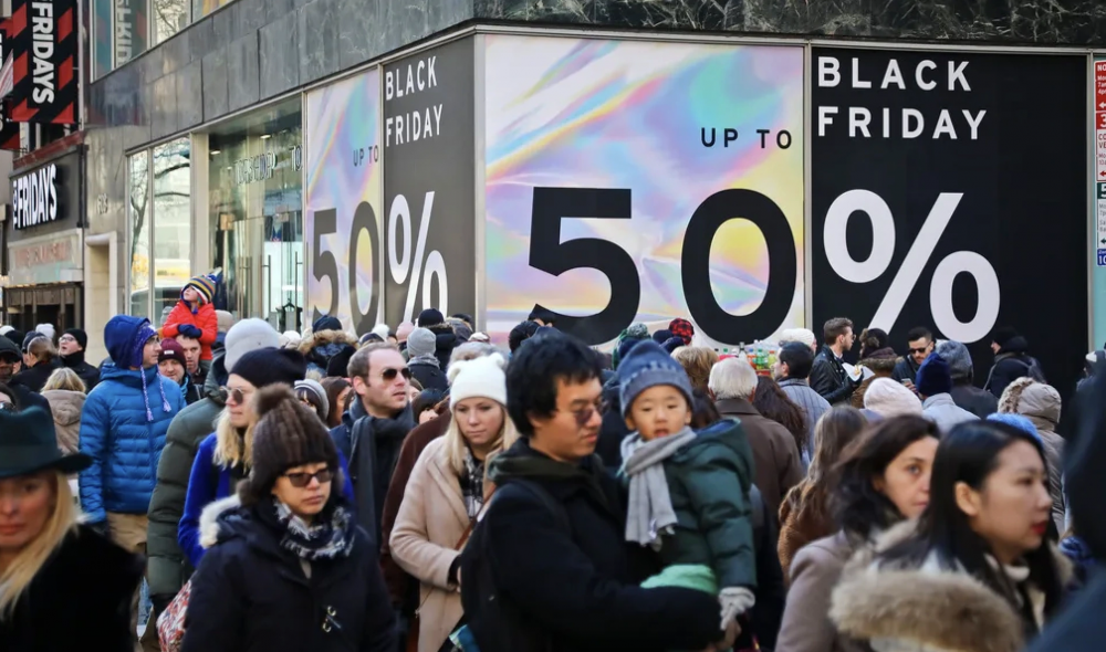 Black Friday nhộn nhịp tại Mỹ, châu Âu Black Friday nhộn nhịp tại Mỹ, châu Âu