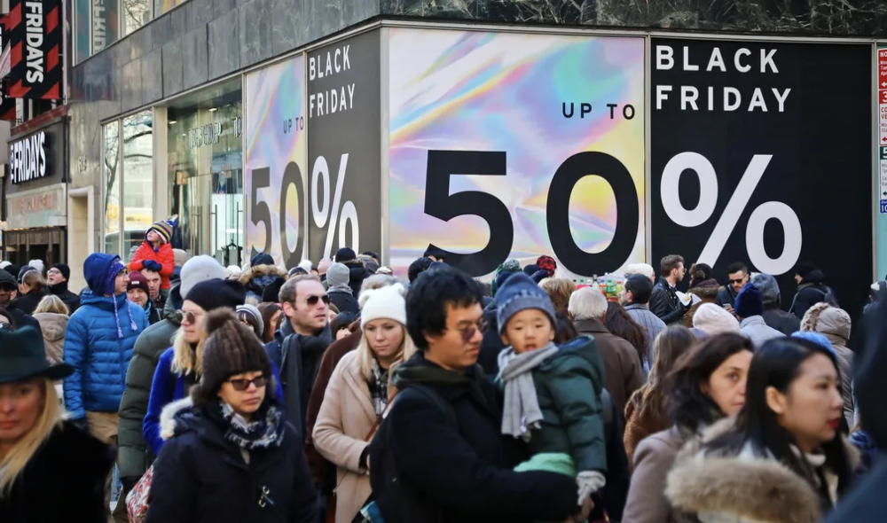 Black Friday nhộn nhịp tại Mỹ, châu Âu