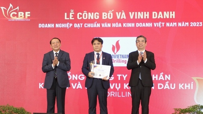PV Drilling nhận giải "Doanh nghiệp đạt chuẩn văn hóa kinh doanh Việt Nam năm 2023"