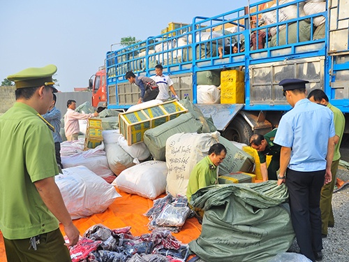 Lào Cai xử lý 164 vụ buôn lậu, gian lận thương mại trong 10 tháng