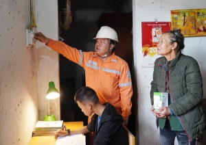 EVN đồng hành cùng khách hàng sử dụng điện an toàn, tiết kiệm và hiệu quả