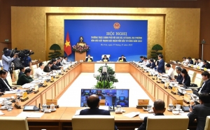 Thủ tướng phê bình các bộ, cơ quan, địa phương có tỉ lệ giải ngân thấp