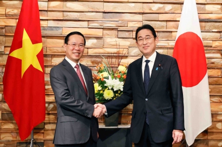 Tuyên bố chung về việc nâng cấp quan hệ Việt Nam - Nhật Bản lên Đối tác chiến lược toàn diện vì hòa bình và thịnh vượng tại châu Á và trên thế giới