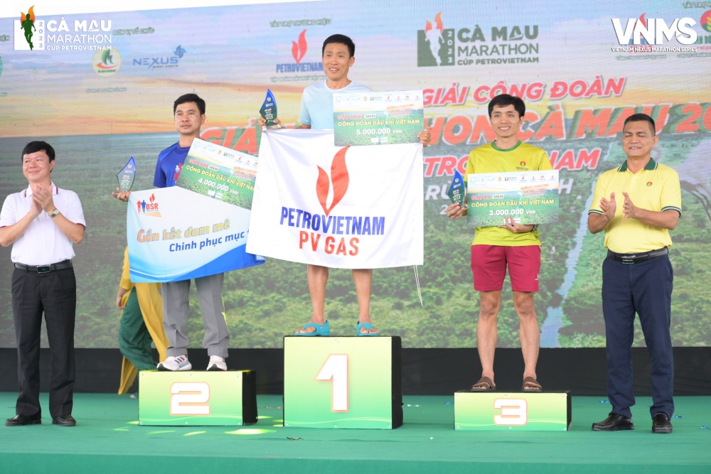 Runner Nguyễn Hữu Thức - Công ty Đường ống khí Nam Côn Sơn: đạt hạng Nhất Công đoàn Dầu khí Việt Nam cự ly Nam 10km.