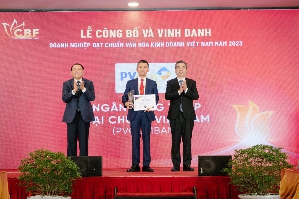 PVcomBank được vinh danh là “Doanh nghiệp đạt chuẩn văn hóa kinh doanh Việt Nam”
