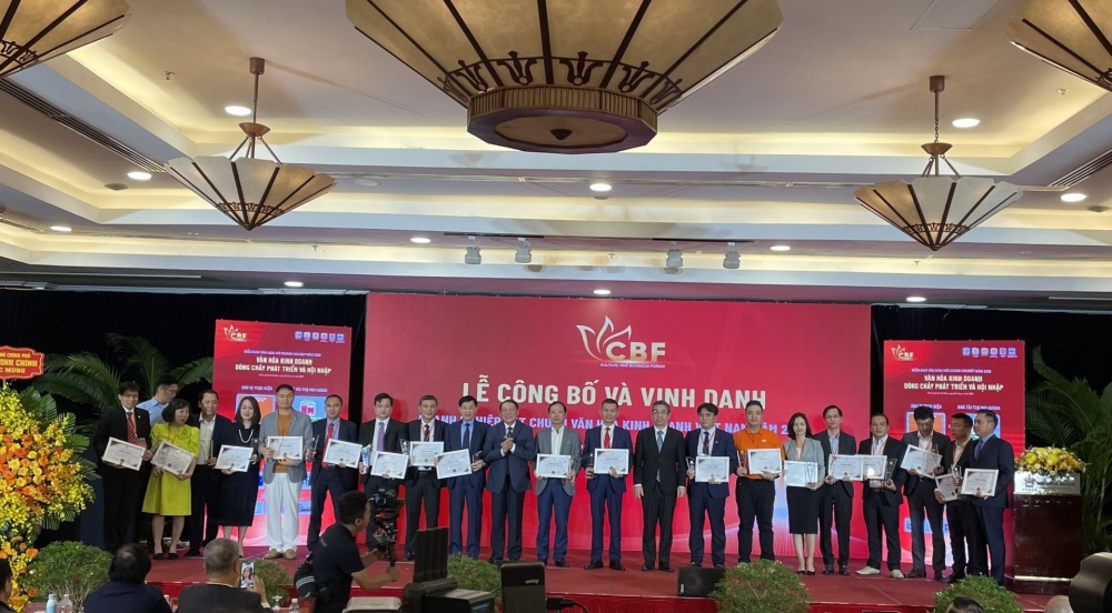 20 doanh nghiệp vinh dự nhận danh hiệu “Doanh nghiệp đạt chuẩn văn hóa kinh doanh Việt Nam” năm 2023