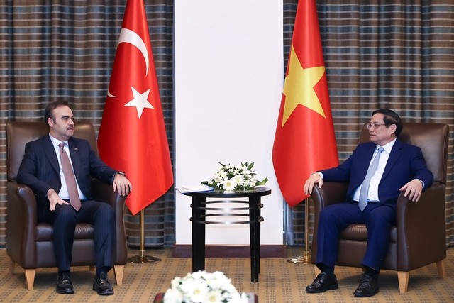 Thủ tướng Chính phủ Phạm Minh Chính đã tiếp Bộ trưởng Công nghiệp và Công nghệ Thổ Nhĩ Kỳ Fa-ti Ka-xia (Fatih Kacir. (Nguồn: VGP)
