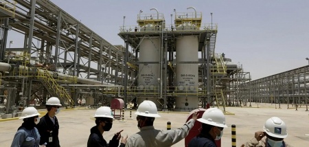Chiến lược gây tranh cãi của Ả Rập Saudi nhằm thúc đẩy nhu cầu dầu mỏ