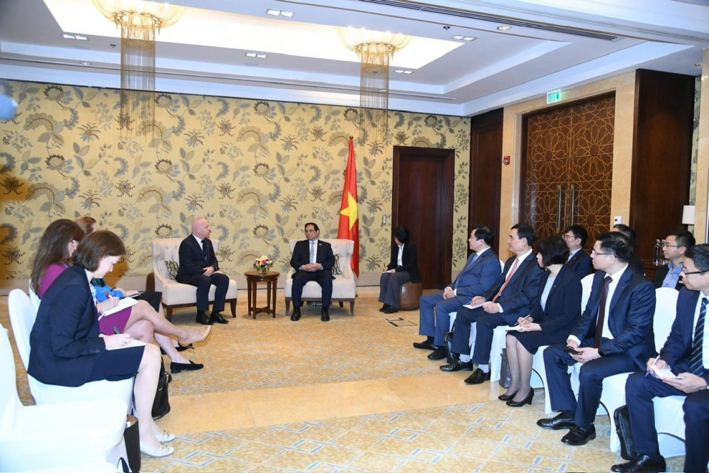 Thủ tướng Phạm Minh Chính tiếp lãnh đạo các tập đoàn lớn của Na Uy và UAE