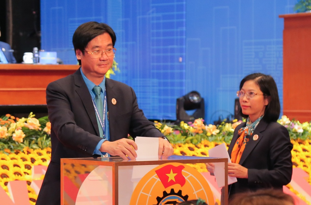 Phó Chủ tịch CĐ DKVN Nguyễn Mạnh Kha được bầu vào Ban Chấp hành Tổng Liên đoàn Lao động Việt Nam khóa XIII