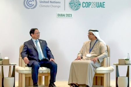 Thủ tướng Chính phủ Phạm Minh Chính gặp Phó Tổng thống UAE