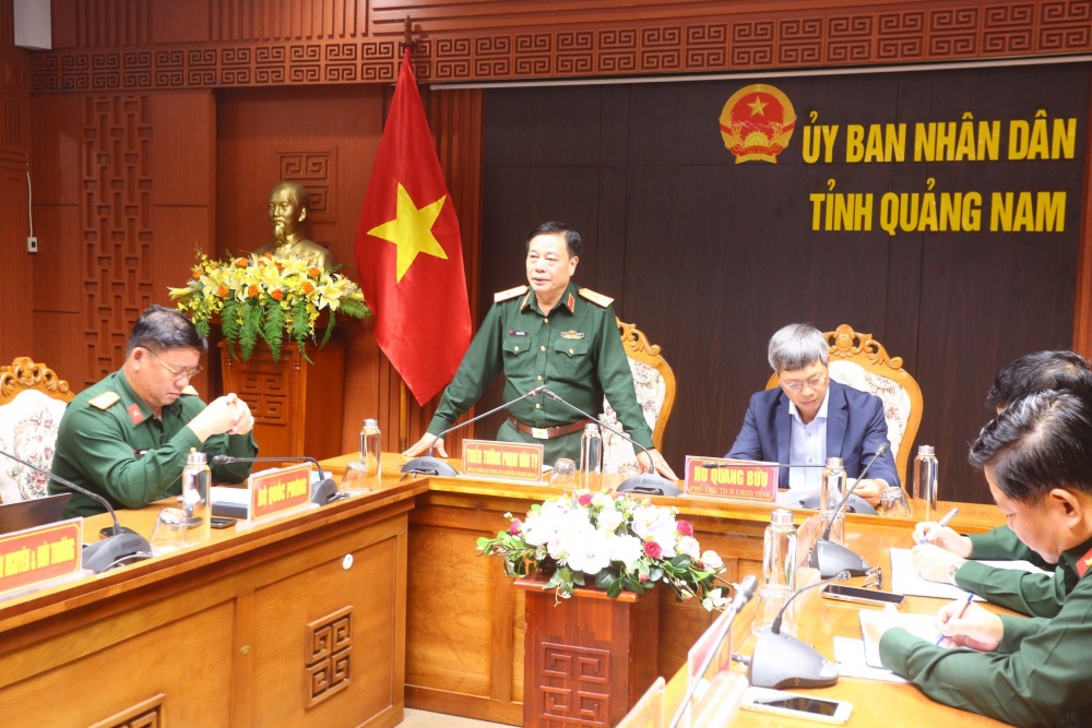 Quảng Nam: Triển khai các công tác xử lý tàu trôi dạt vào biển Cù Lao Chàm