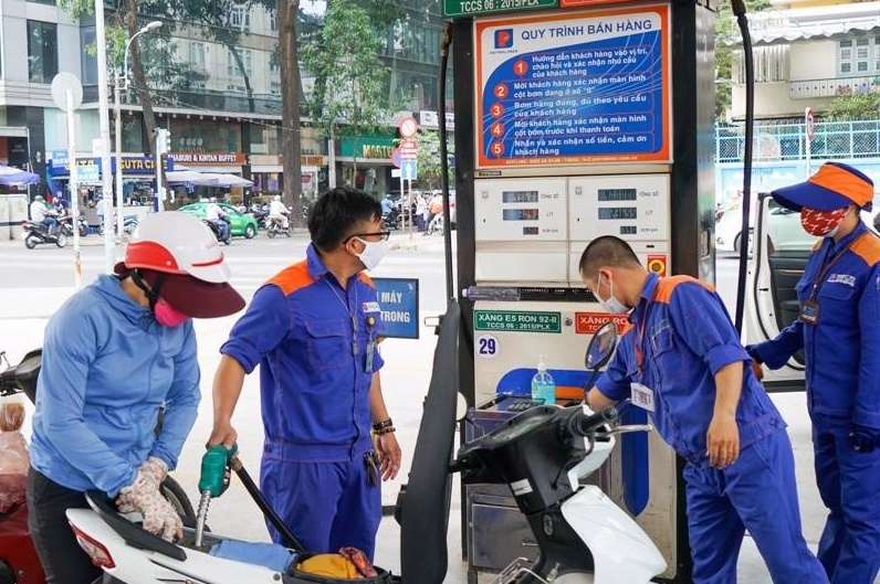 Bộ Tài chính đề nghị các địa phương phối hợp quản lý hóa đơn điện tử bán lẻ xăng dầu