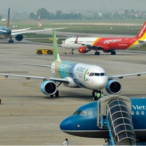 Tăng giá trần vé máy bay sẽ tác động tới các hãng hàng không và người dân thế nào?
