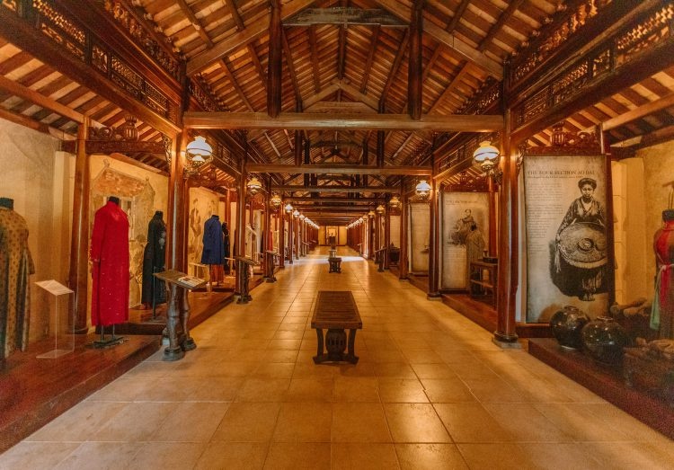 Thăm Bảo tàng Áo Dài Việt Nam