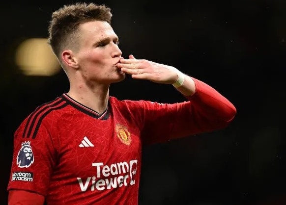 Scott McTominay ca ngợi Erik Ten Hag sau chiến thắng trước Chelsea
