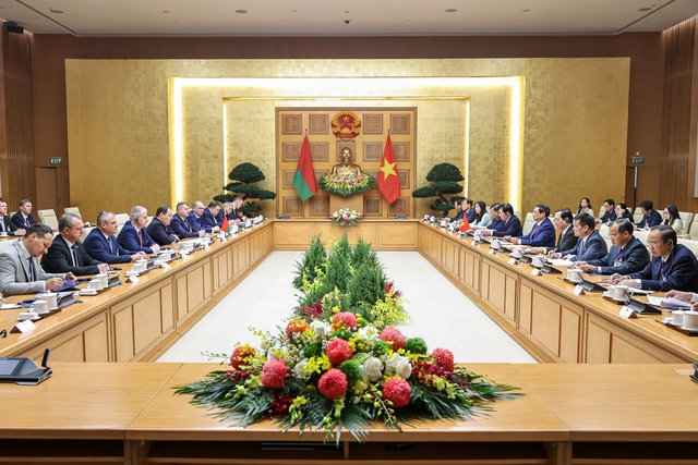Thủ tướng Chính phủ hội đàm với Thủ tướng Belarus