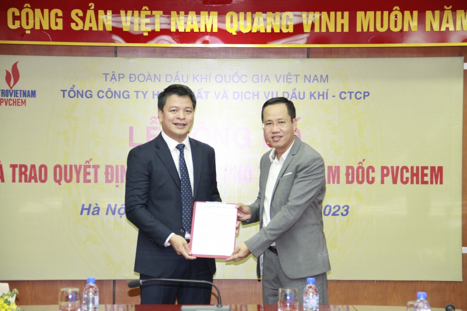 Vừa