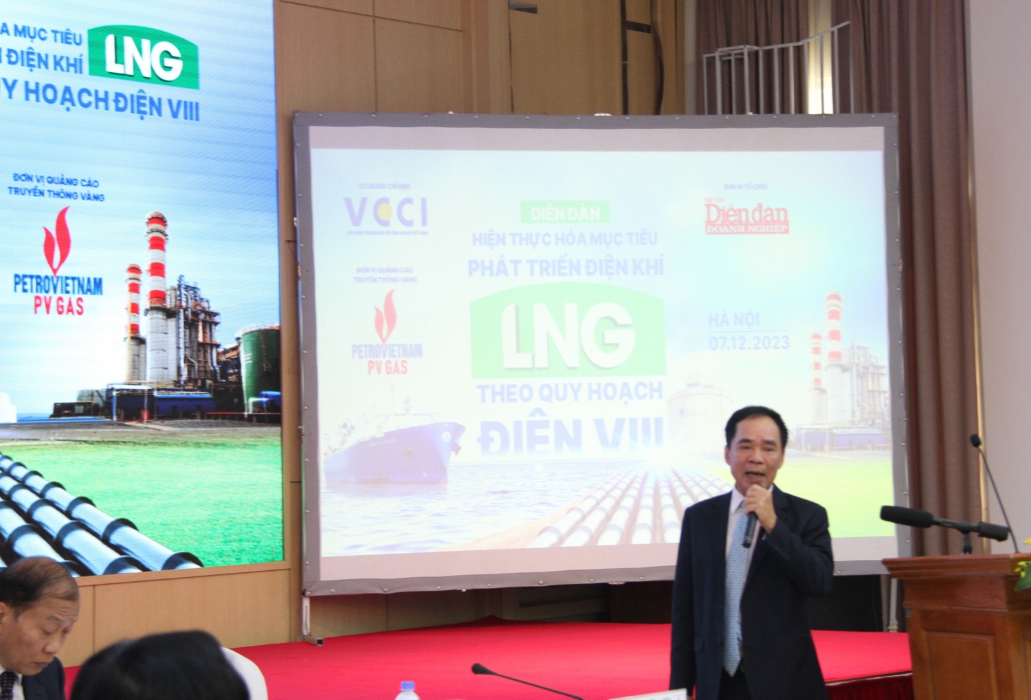 Sáu nhóm giải pháp phát triển điện khí LNG tại Việt Nam