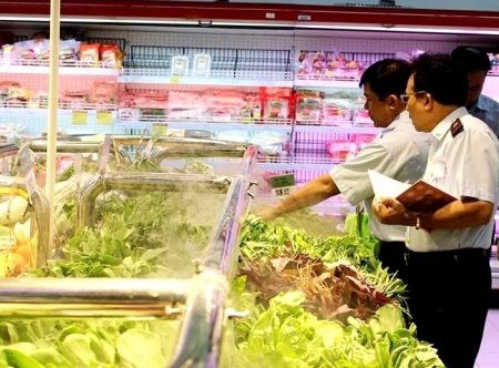 Hà Nội kiểm soát an toàn thực phẩm dịp Tết và lễ hội Xuân 2024