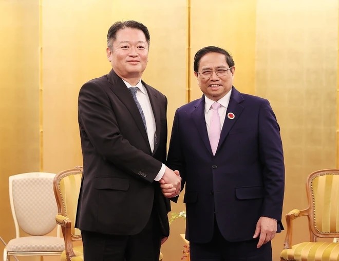 Thủ tướng Phạm Minh Chính tiếp Thống đốc 5 tỉnh của Nhật Bản
