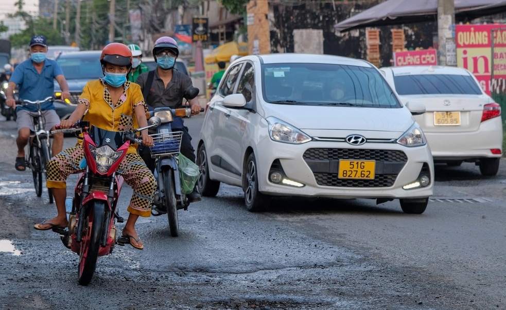 Hàng chục chuyên gia góp ý cải thiện hạ tầng giao thông ở TPHCM