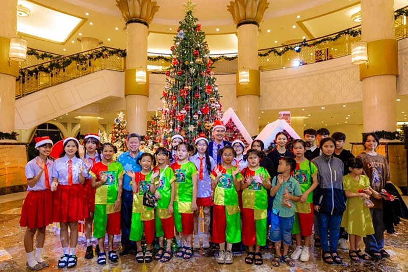 Điểm danh 10 trải nghiệm “check-in” Giáng sinh cổ tích tại Vinpearl Nha Trang