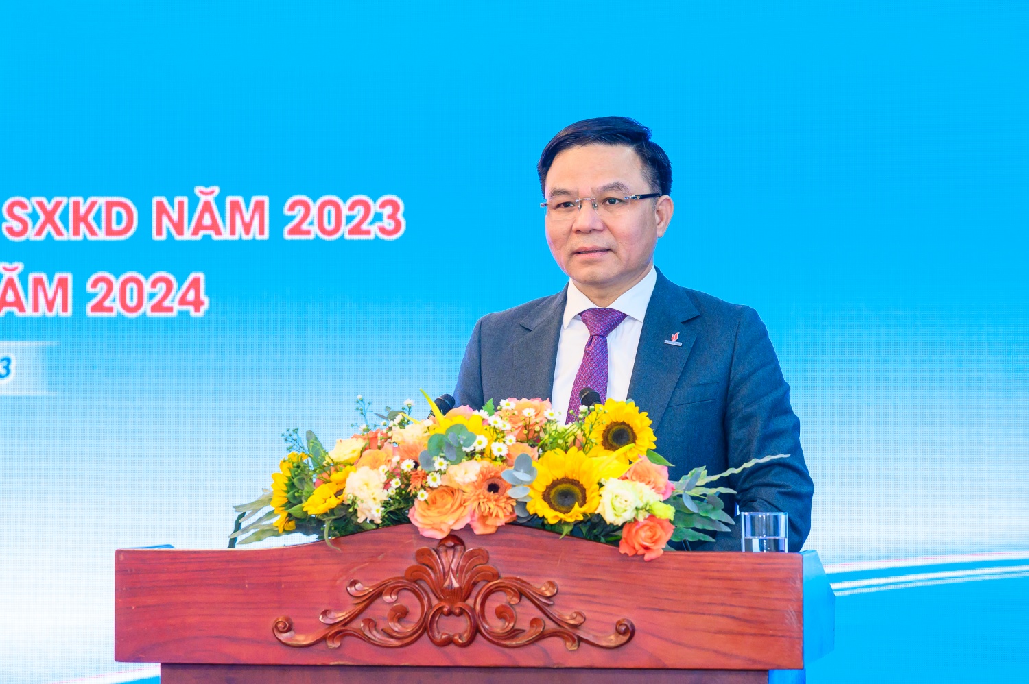 Ông Lê Mạnh Hùng – Phó Bí thư Đảng ủy, Tổng Giám đốc Tập đoàn Dầu khí Quốc gia Việt Nam chỉ đạo tại Hội nghị