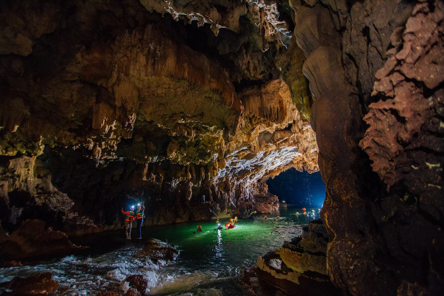 Quảng Bình: Thực hiện Dự án sản phẩm du lịch khám phá hang động Tú Làn