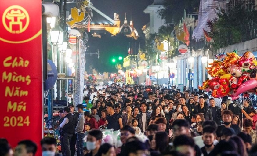 Hà Nội đón hơn 400 nghìn lượt du khách dịp Tết Dương lịch 2024
