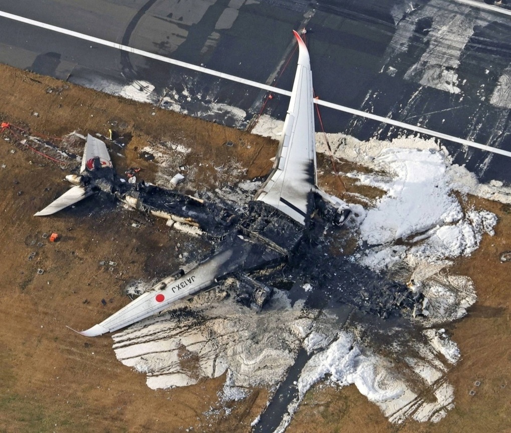Quy tắc an toàn viết bằng máu đã cứu sống 379 người trên máy bay Nhật Bản - 2