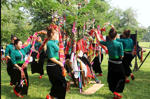 “Hương xuân Tây Bắc” tại Làng Văn hóa - Du lịch các dân tộc Việt Nam