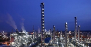 Standard Chartered: Tăng trưởng nhu cầu dầu sẽ tiếp tục mạnh mẽ trong năm 2024 và 2025